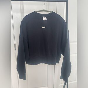 Black Nike Oversized Cropped Sweatshirt - Women’s Small